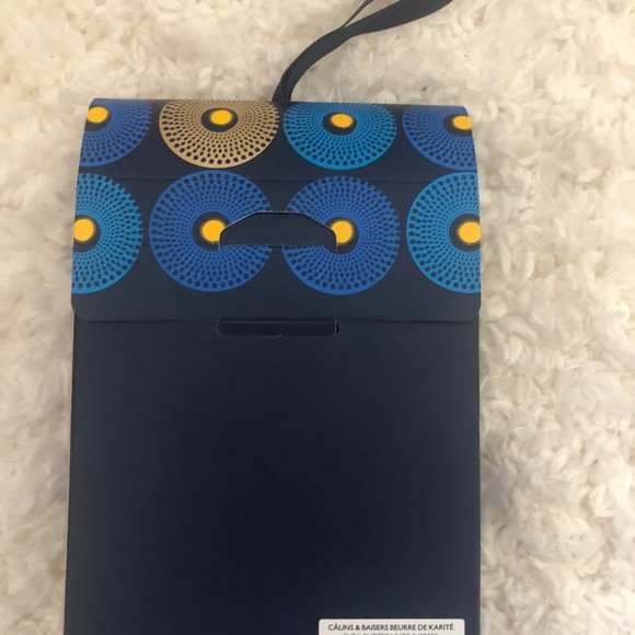 L'OCCITANE Hugs and Kisses Shea Butter - Picture 2 of 2